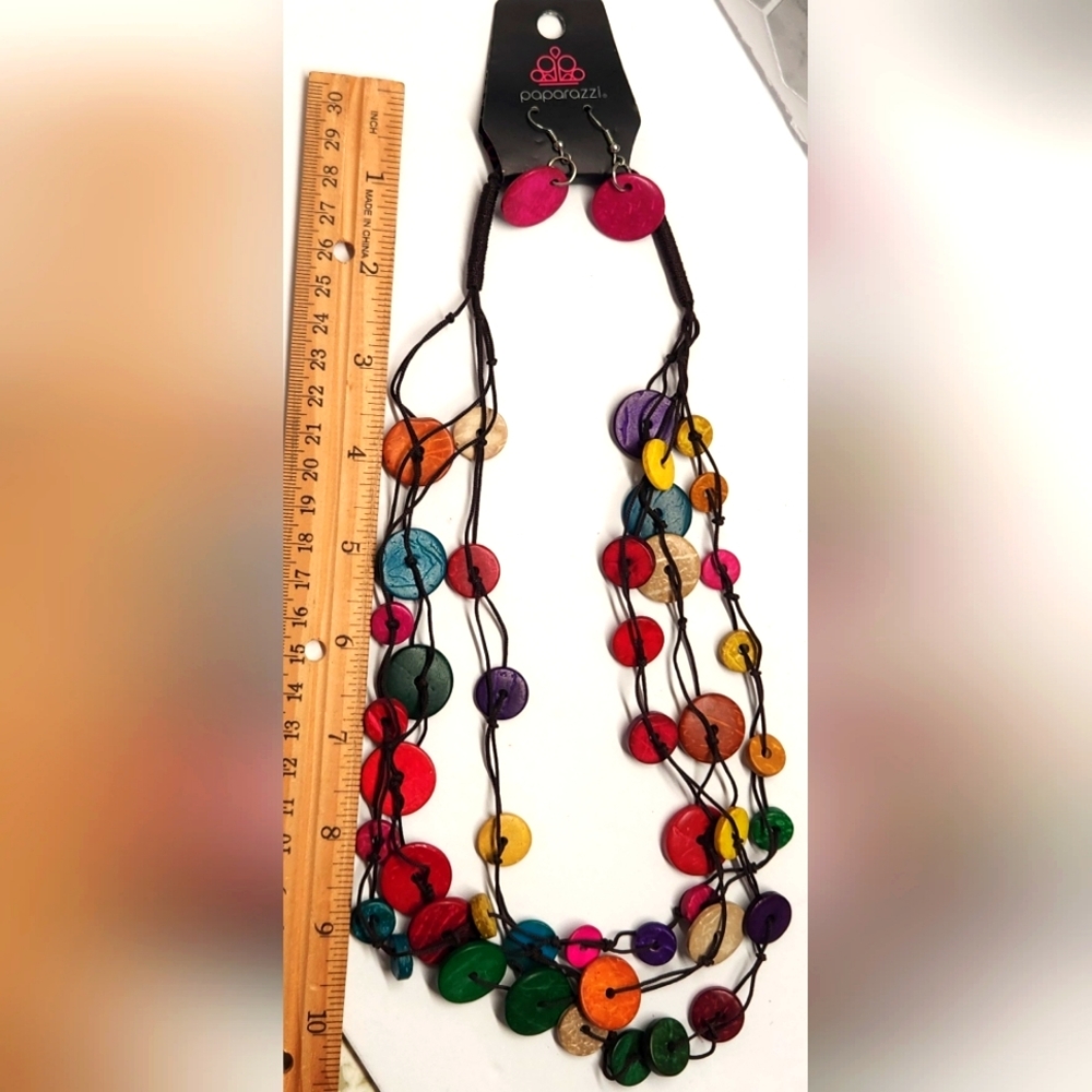 Bead and twine necklace with earnings